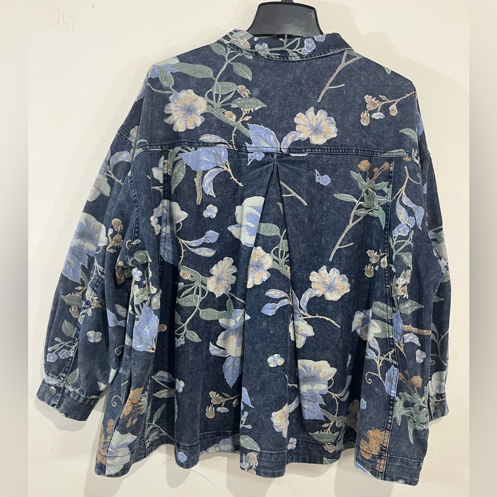 J.NNA Floral Denim Jacket 1XL Blue Cottagecore Oversized Button Front NWT - Picture 4 of 13